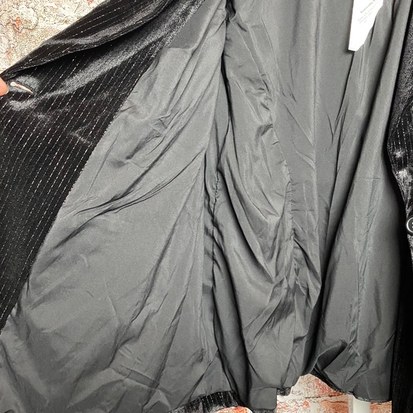 NWT AVA & VIV Womenʻs Plus Size Black Velvet Metallic Pinstripe Blazer 1X - Picture 11 of 12